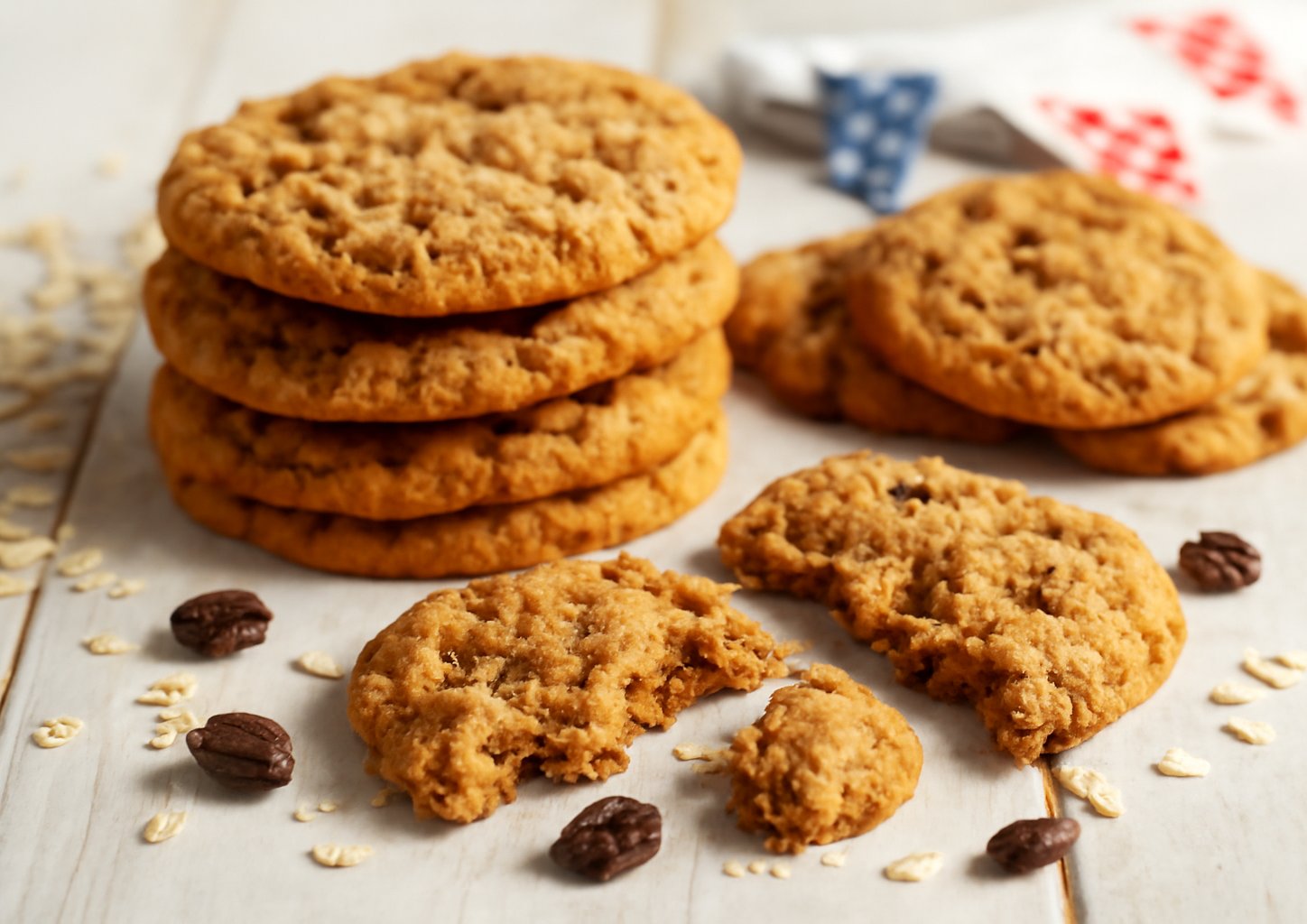 Овсяное печенье с яблоками и изюмом в электросушилке